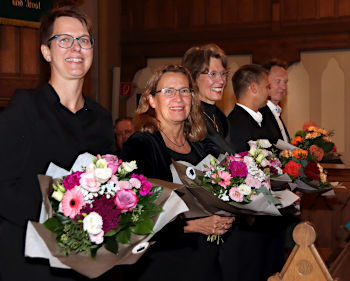 Kantorin Birke Schreiber, Solistinnen und Solisten. Foto: 24.9.2025/NW/Edwin Rekate